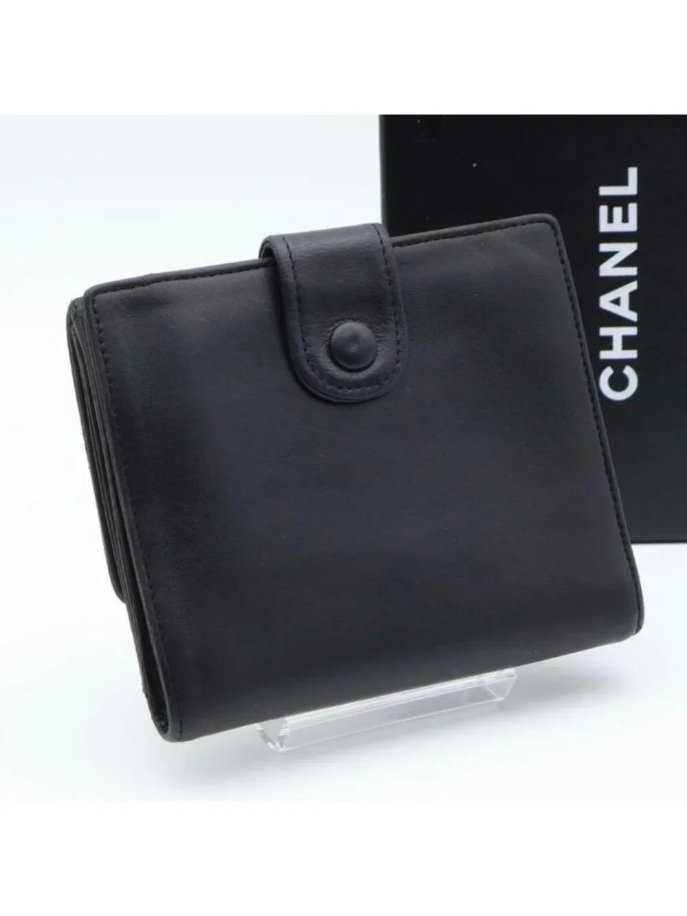 Chanel Jumbo CC Logo Hook Bifold Wallet Lambskin Black